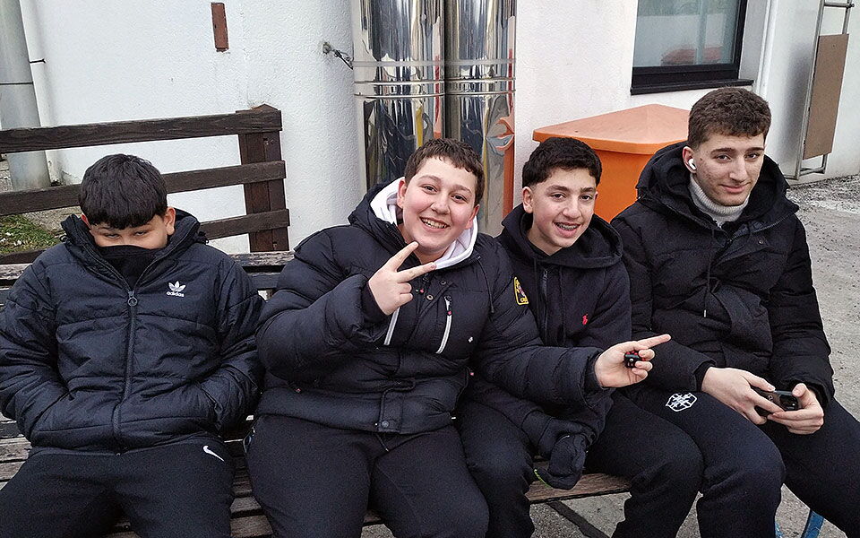 Eislaufen mit Jugendlichen aus dem Macondo