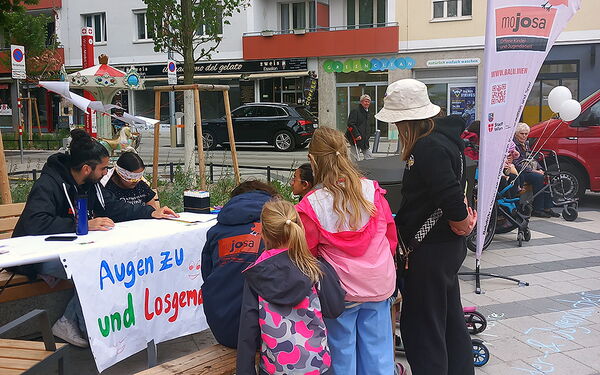Enkplatzfest mit Mitmachstationen