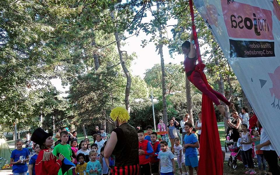 Balus magischer Zirkus tourt bald wieder durch die Parks.