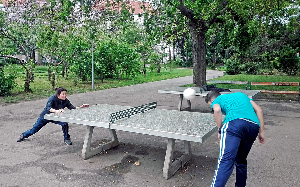 Bewegungs- und Spielangebot für Kinder und Jugendliche durch die Parkbetreuung